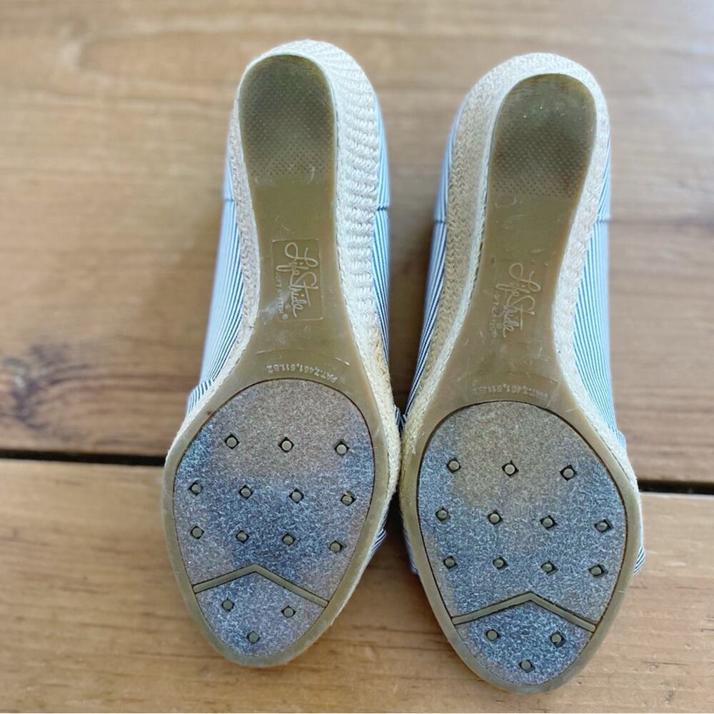 Life Stride Blue & White Striped Seersucker Wedges Size 5.5 EUC - Picture 9 of 13